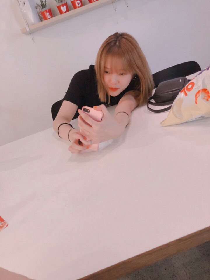 오늘자 오마이걸 미미.jpg | 인스티즈