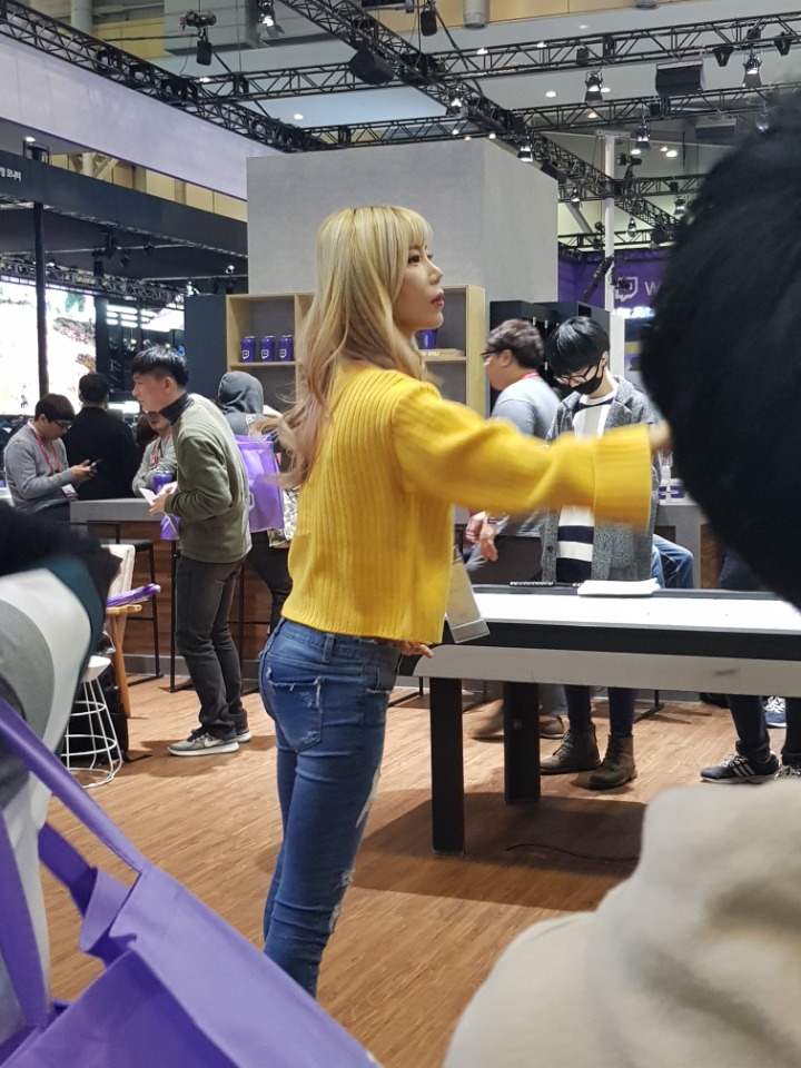 지스타에서 찍은 사진들 | 인스티즈