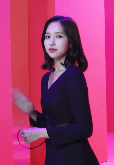 무표정으로 신난 트와이스 미나 | 인스티즈