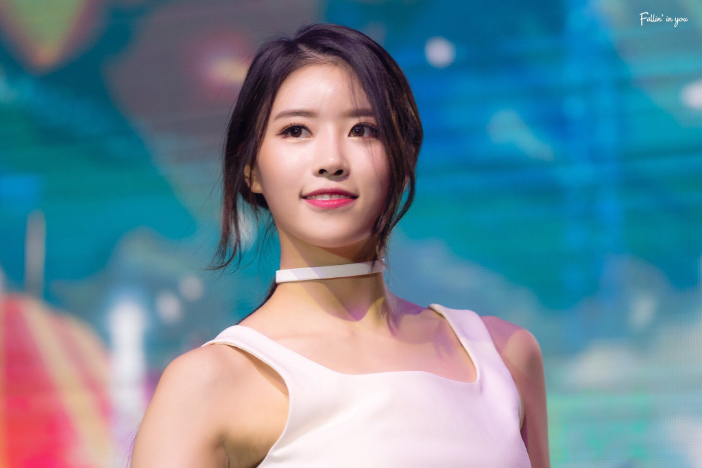 [러블리즈] 아침 밥도 먹었으니 양치질 하러 갈거라서 미주 | 인스티즈
