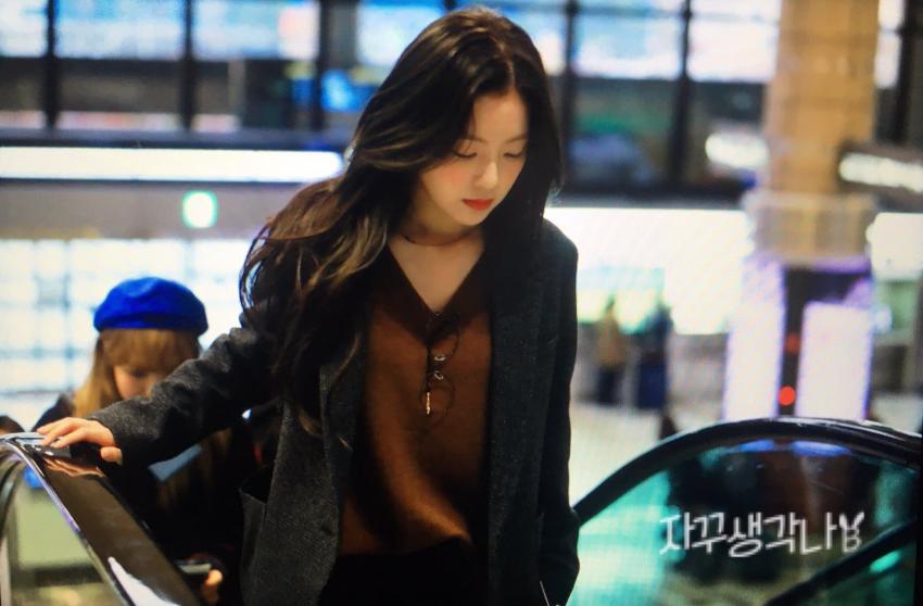 오전에 따숩게 옷 챙겨입고 출국한 레드벨벳 공항 프리뷰 | 인스티즈