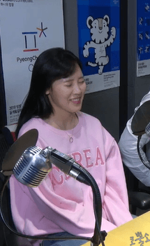 "아랑해요"라고 하니까 부끄러워 하는 김아랑 선수.gif | 인스티즈