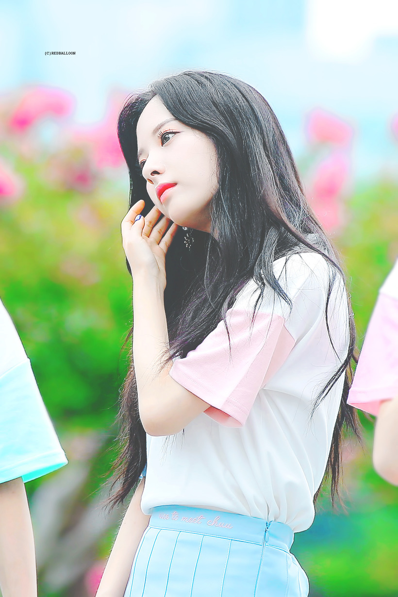 우주소녀 보나의 옆모습 ㄷㄷ | 인스티즈