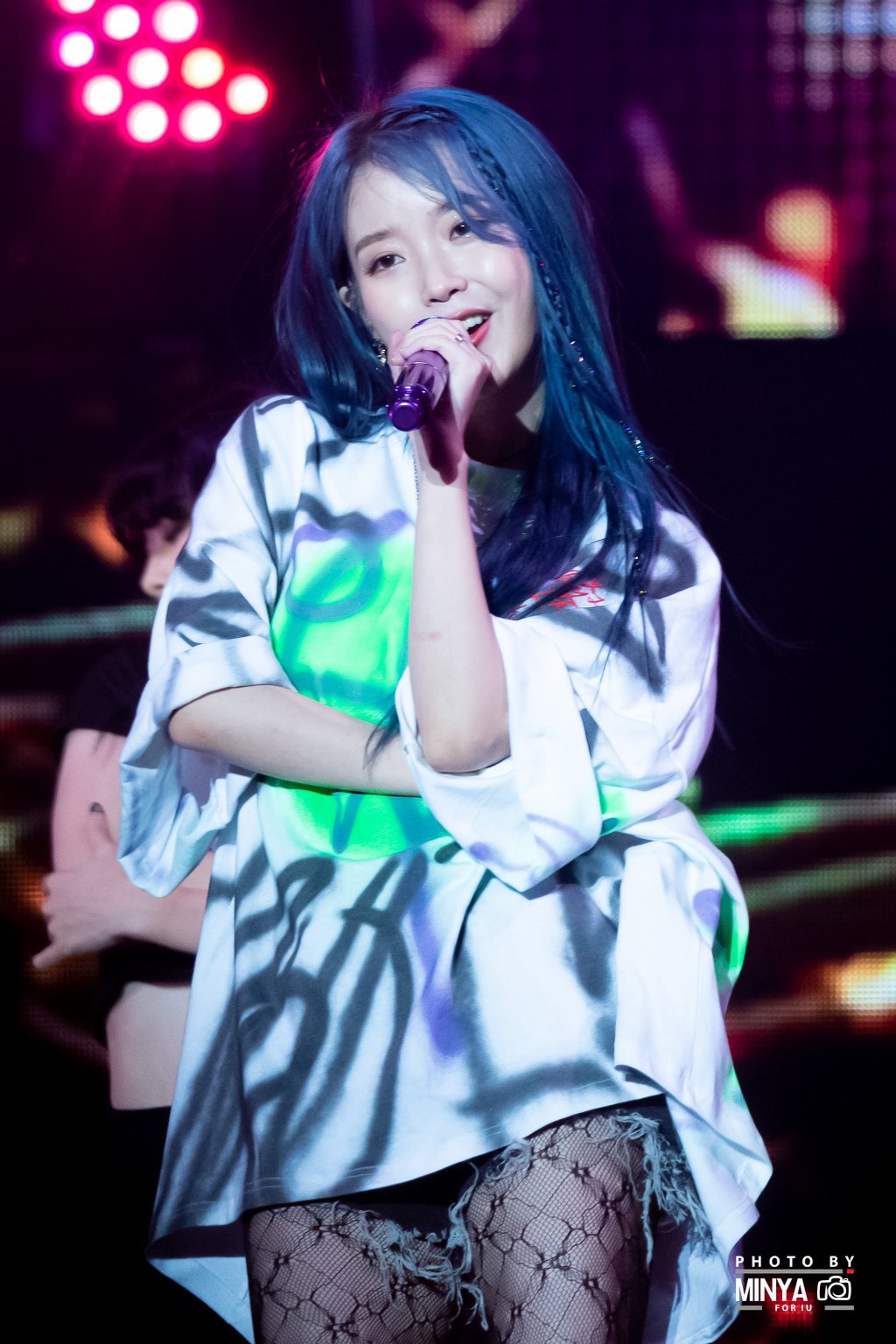 아이유 부산콘서트 아이유.jpg | 인스티즈