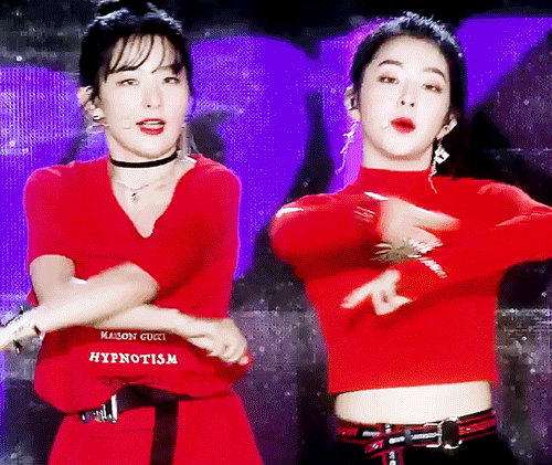 앞머리가 비에 젖은 슬기.jpgif | 인스티즈