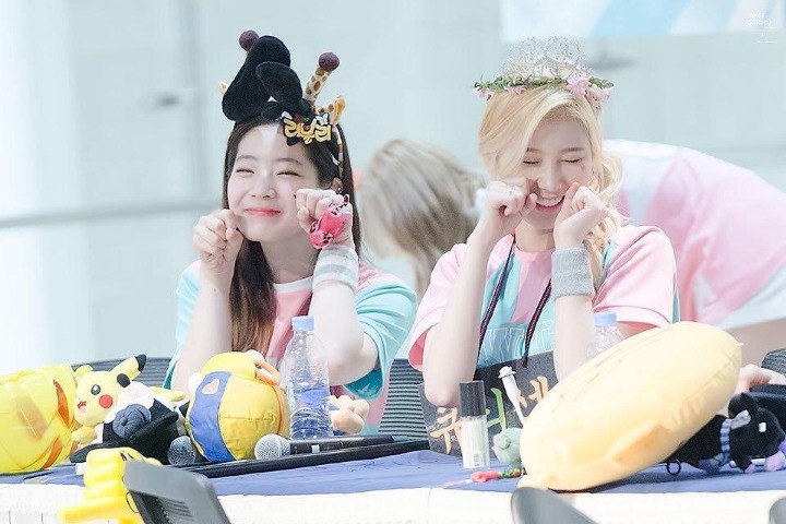 돈다돌아 트와이스 회전문.jpgif | 인스티즈