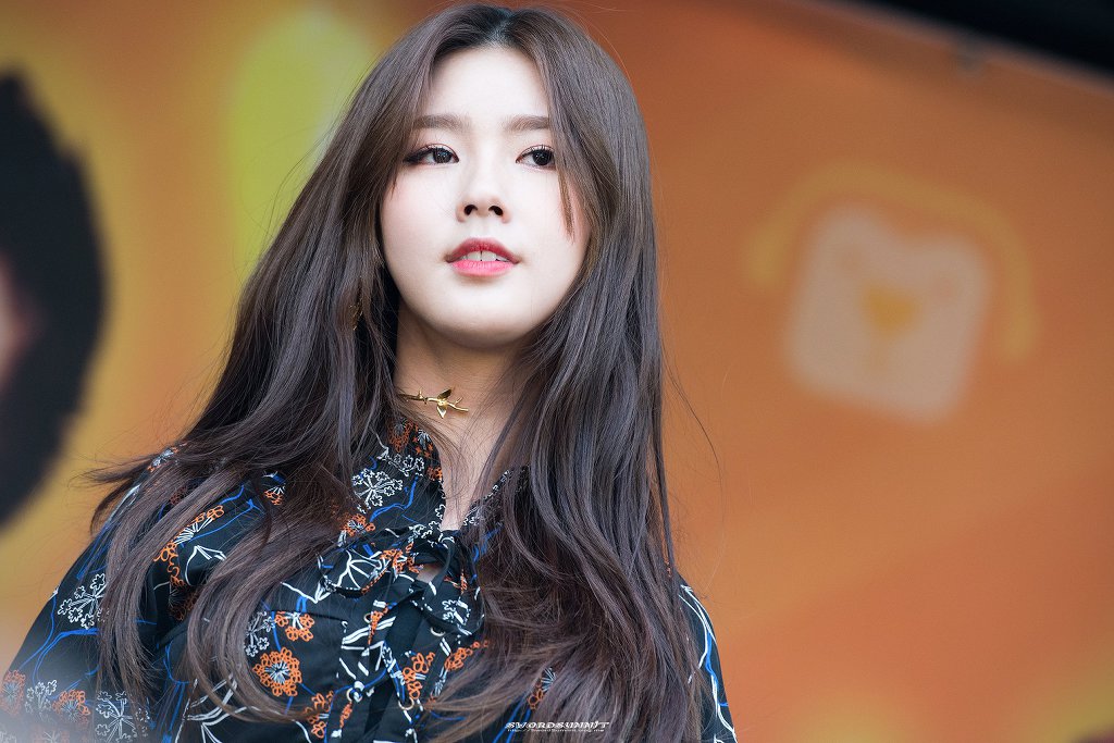 콧대가 이쁜 (여자)아이들 미연.jpgif | 인스티즈