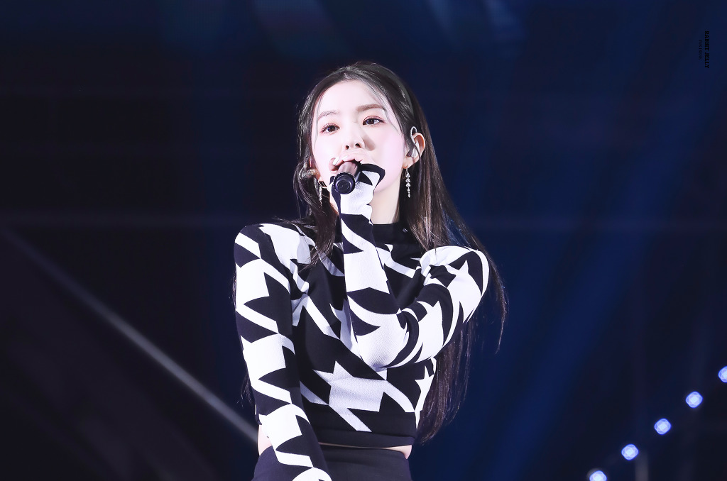 검정 머리띠한 아이린.jpgif | 인스티즈