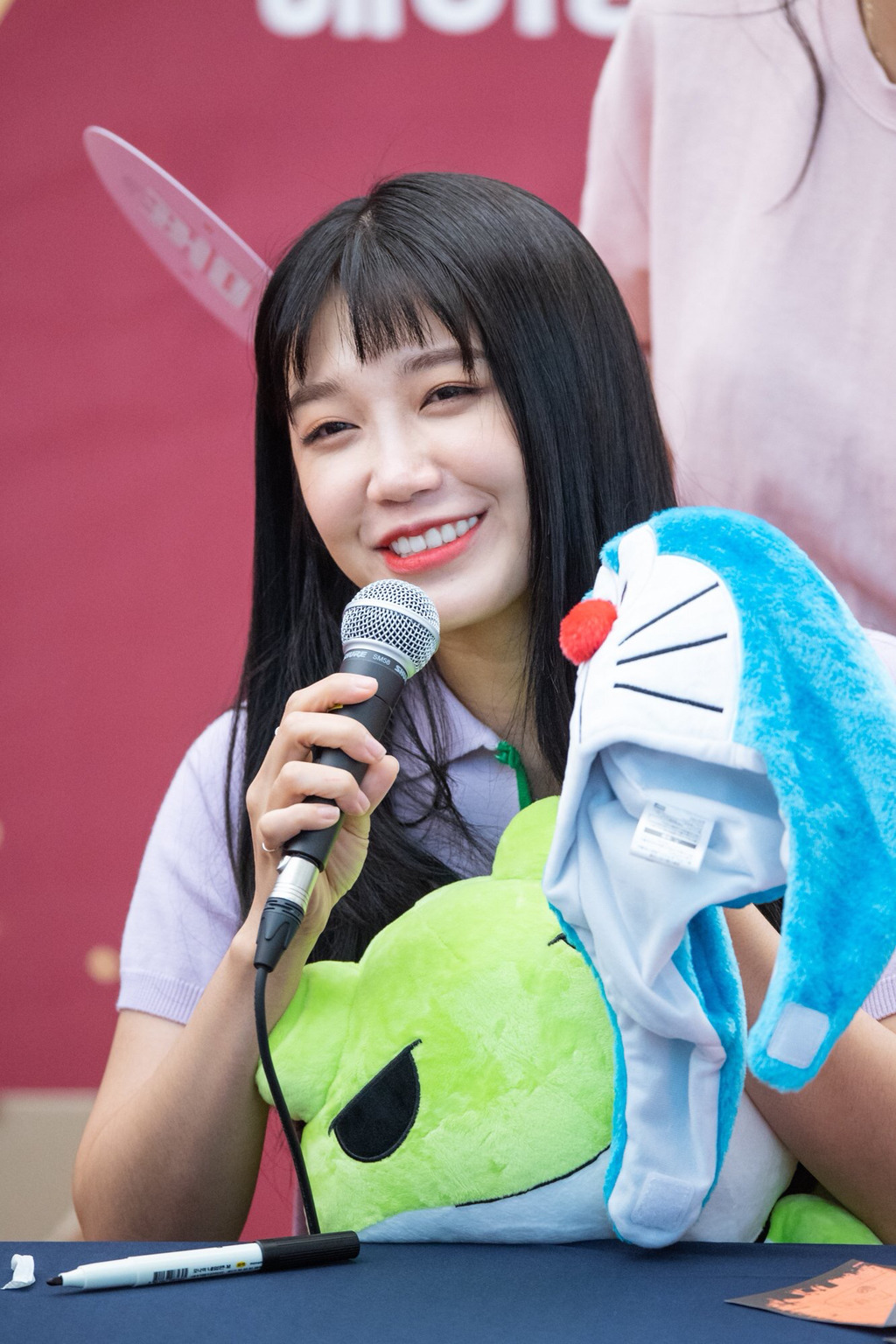 [에이핑크] 퇴근하고 친구들과 한잔 하러 갈 생각이라서 정은지 | 인스티즈