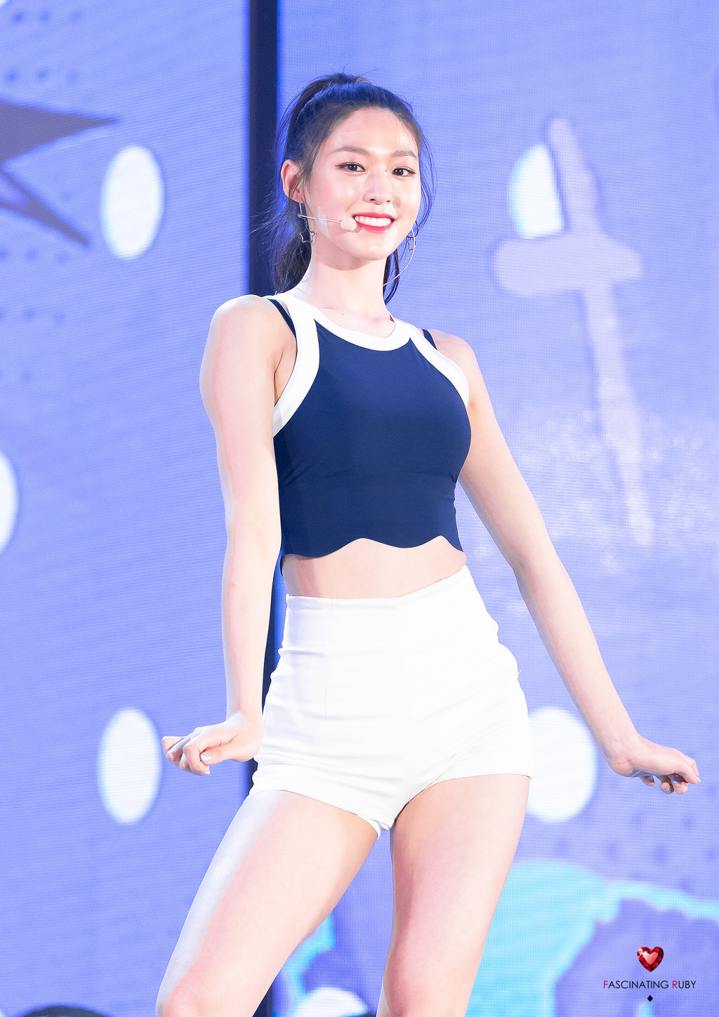 오늘 생일을 맞은 설현이.jpgif | 인스티즈