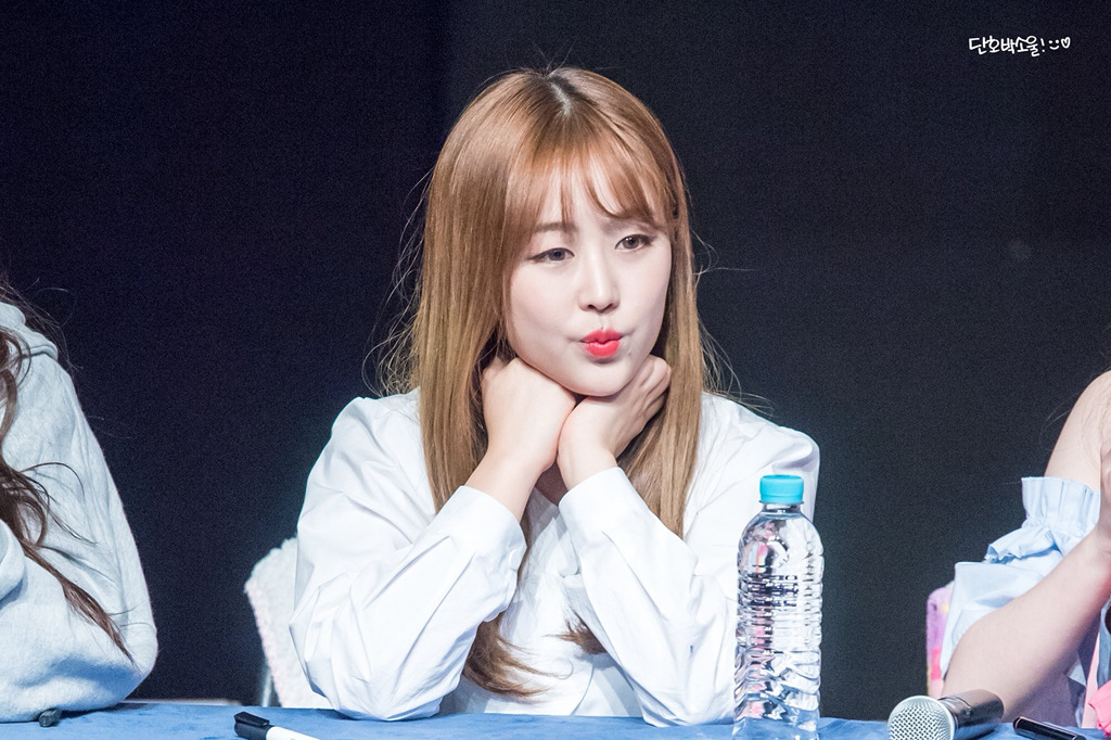 [러블리즈] 휴일이라 그런지 일이 별로 없어서 베이비소울 | 인스티즈