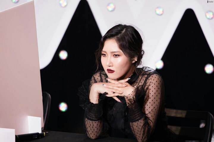 마마무 화사 | 인스티즈