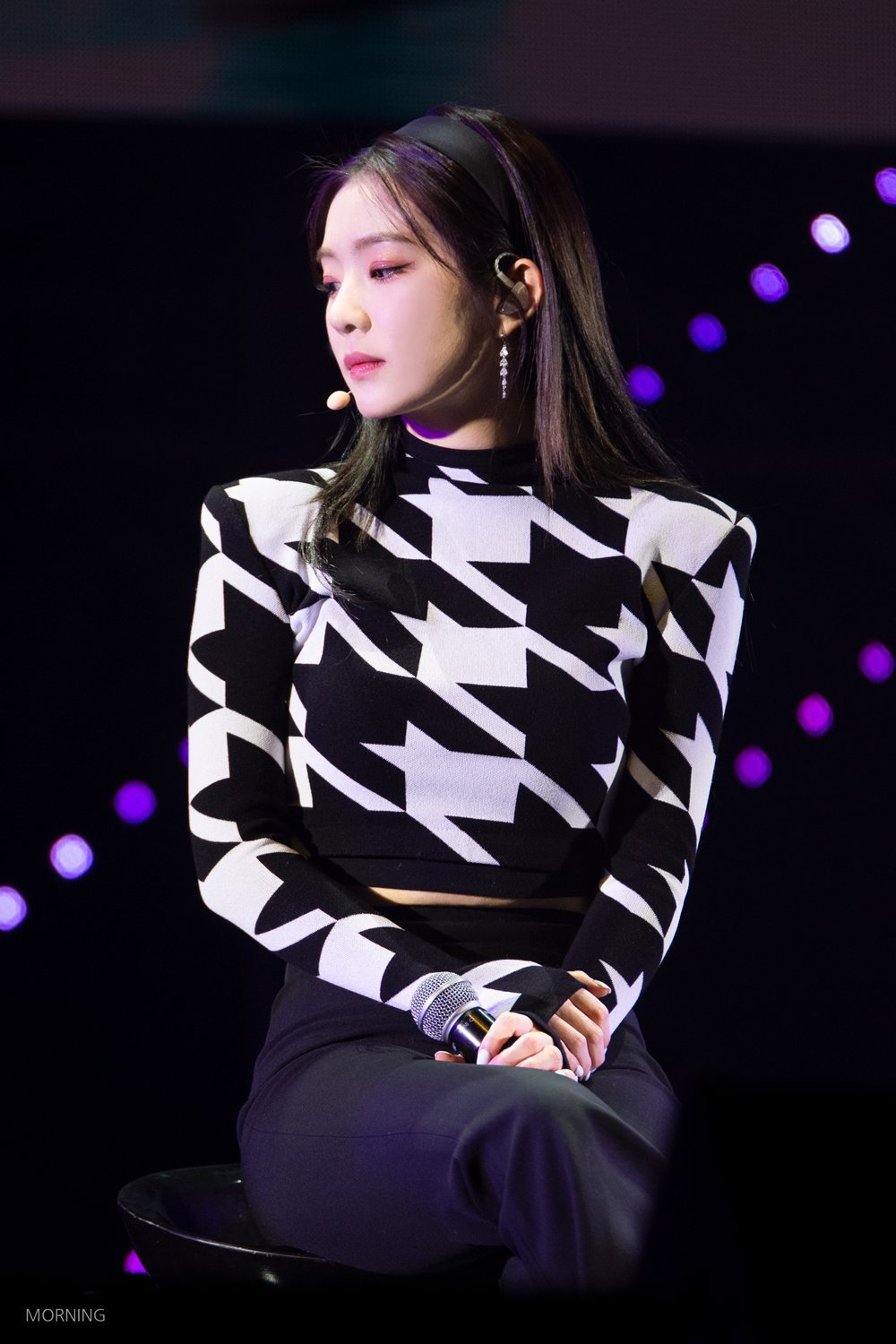 검정 머리띠한 아이린.jpgif | 인스티즈