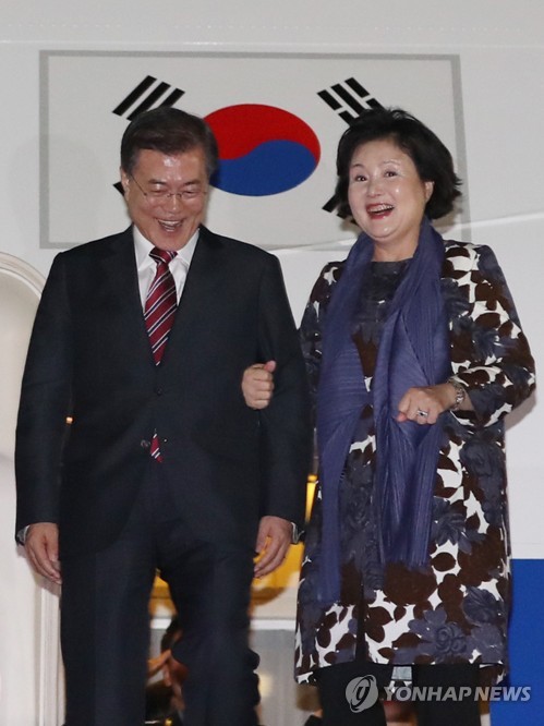 귀국하는 문재인대통령 | 인스티즈